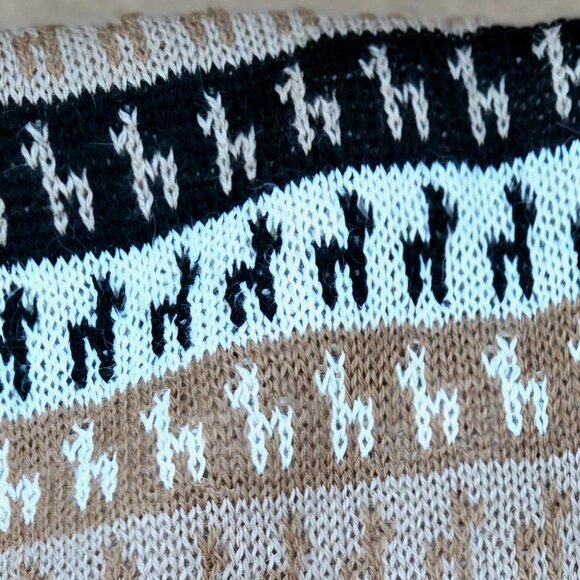 Alpaca Motif Scarf - Picture 2 of 2